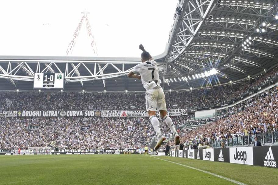 L’Allianz Stadium ai suoi piedi. LaPresse